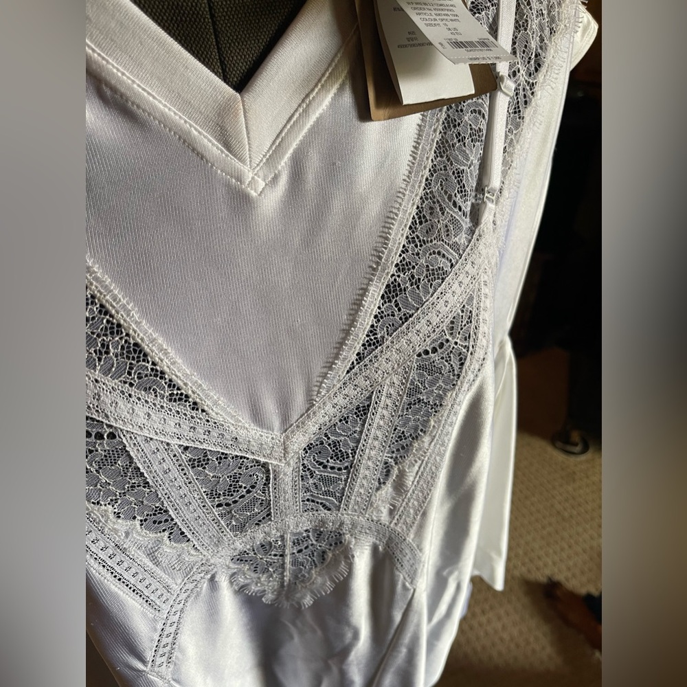 Burberry White Mini Dress - Picture 10 of 16